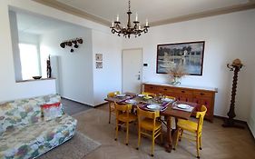 Palazzo Cavalletti - Appartamenti Nel Cuore Di Senigallia