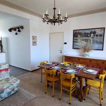 Palazzo Cavalletti - Appartamenti Nel Cuore Di Senigallia Esterno foto